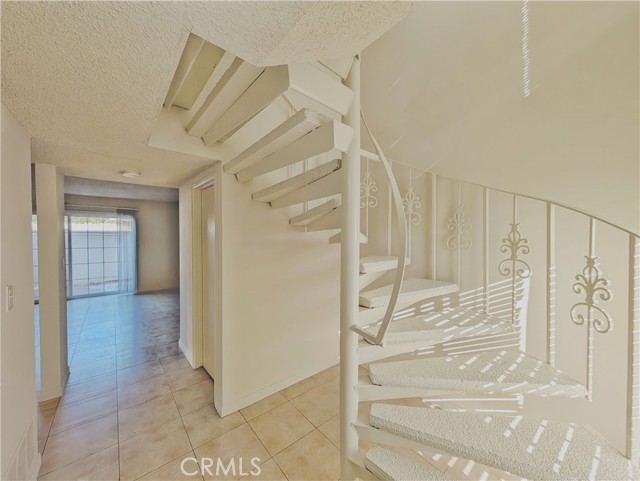 Detail Gallery Image 9 of 16 For 14731 Del Amo Ave #C,  Tustin,  CA 92780 - 3 Beds | 1/1 Baths