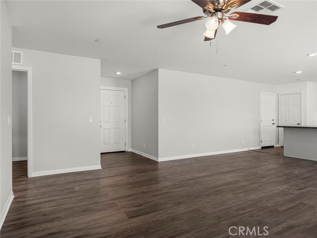 Detail Gallery Image 9 of 41 For 2153 E Newgrove St, Lancaster,  CA 93535 - 3 Beds | 2 Baths