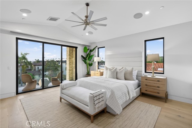 Detail Gallery Image 32 of 58 For 520 11th St, Huntington Beach,  CA 92648 - 3 Beds | 3/1 Baths