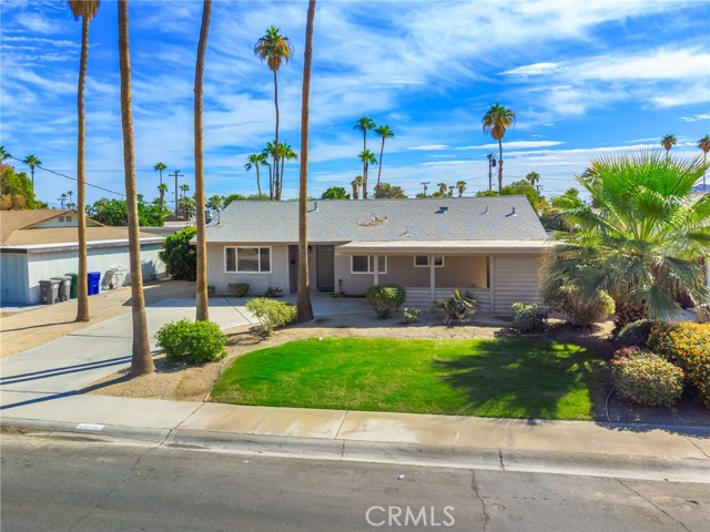 Detail Gallery Image 3 of 34 For 42930 Texas Ave, Palm Desert,  CA 92211 - 2 Beds | 2 Baths