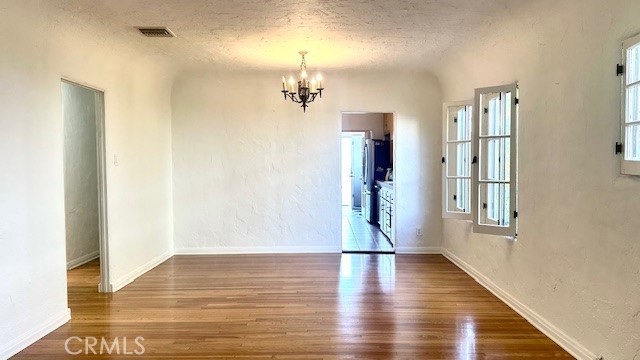 Detail Gallery Image 6 of 25 For 4039 Denny Ave, Studio City,  CA 91604 - 3 Beds | 2 Baths