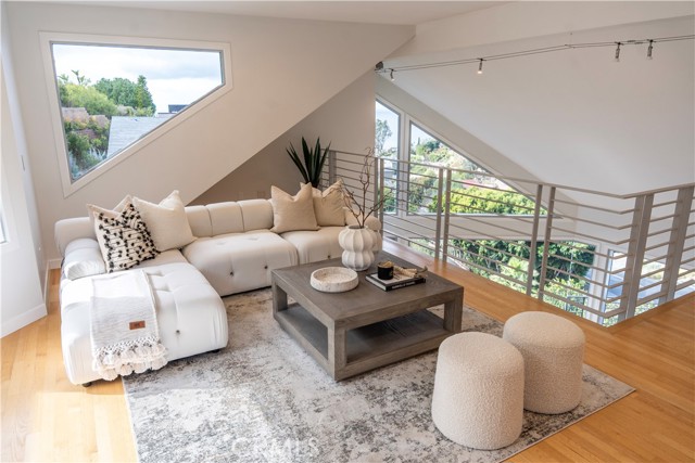 Detail Gallery Image 23 of 40 For 901 Summit Dr, Laguna Beach,  CA 92651 - 4 Beds | 3 Baths