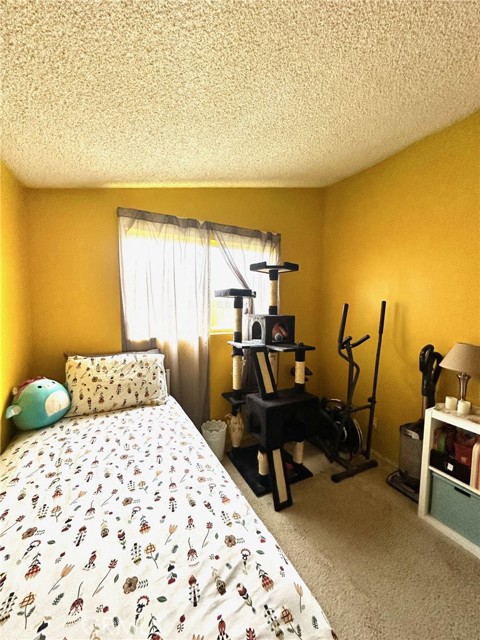 Detail Gallery Image 14 of 17 For 27220 Marchland, Canyon Country,  CA 91351 - 3 Beds | 1/1 Baths