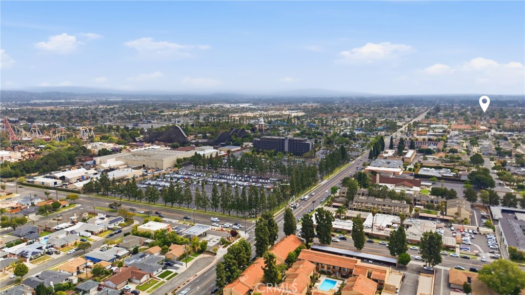 https://media.crmls.org/medias/dbcab639-90fa-4374-a126-ffb5780f256c.jpg?preset=X-Large