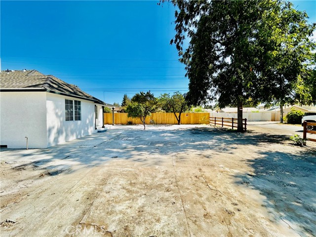 Detail Gallery Image 13 of 17 For 230 N 12th St, Chowchilla,  CA 93610 - 3 Beds | 2 Baths