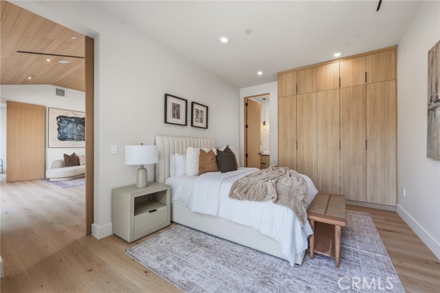 Detail Gallery Image 34 of 36 For 16252 Addison St, Encino,  CA 91436 - 7 Beds | 7/1 Baths