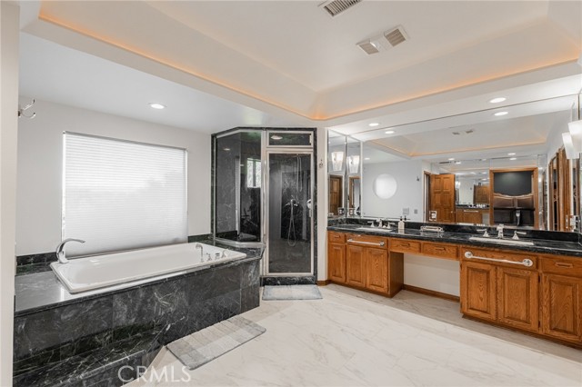 Detail Gallery Image 36 of 67 For 25573 via Paladar, Valencia,  CA 91355 - 6 Beds | 5 Baths