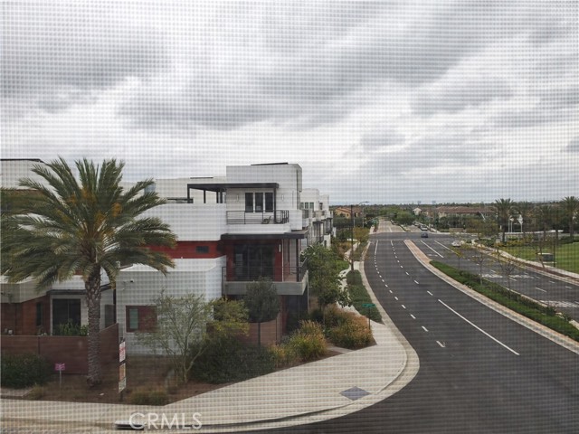 Detail Gallery Image 27 of 31 For 430 Transport, Tustin,  CA 92782 - 4 Beds | 3/1 Baths