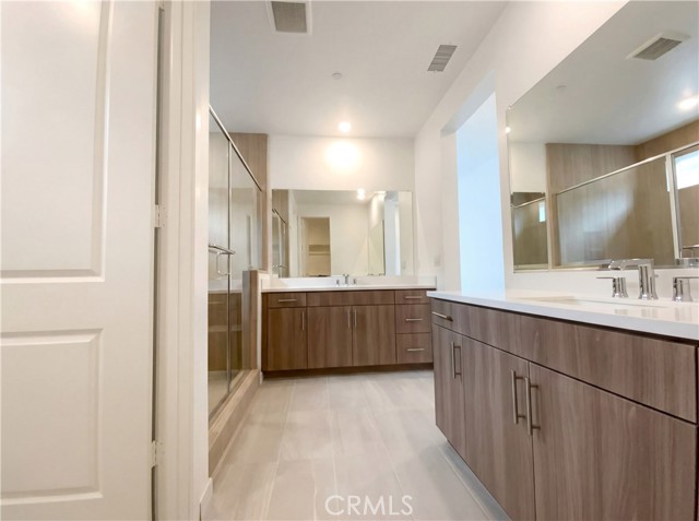 Detail Gallery Image 14 of 20 For 103 Mustang Ln, Palm Springs,  CA 92262 - 3 Beds | 3/1 Baths