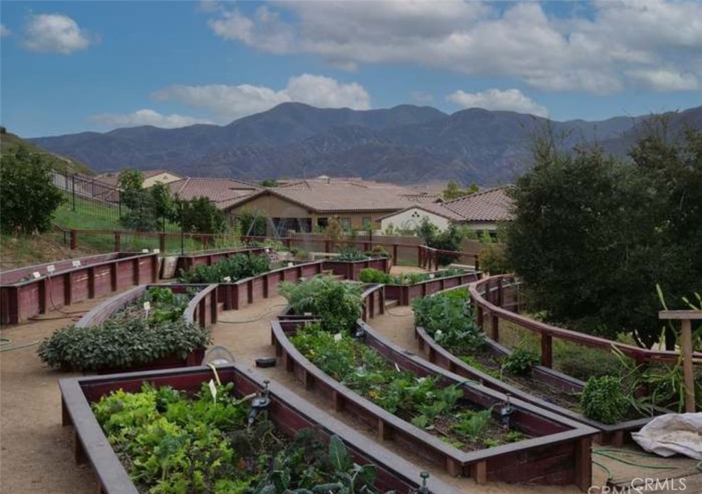 MLS #OC25080974 img 40