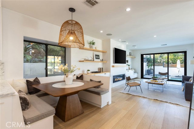 13714 Valley Vista, Sherman Oaks CA: https://media.crmls.org/medias/dbcdb6d8-e148-4fd4-98c2-5a5b1c899688.jpg