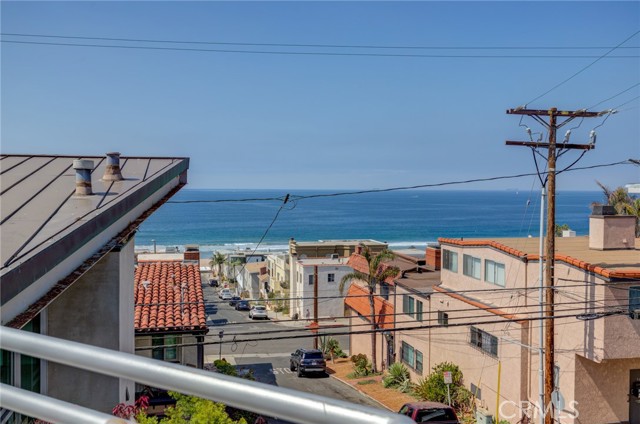320 23rd Street, Manhattan Beach, California 90266, 3 Bedrooms Bedrooms, ,Residential,Sold,23rd,SB21207459