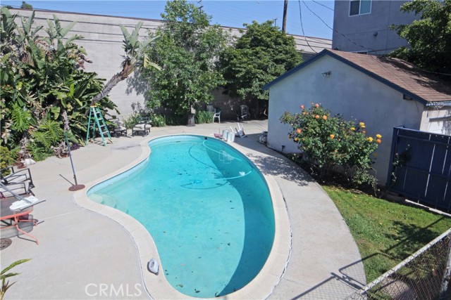 Detail Gallery Image 5 of 29 For 8828 Reading Ave, Los Angeles,  CA 90045 - 2 Beds | 1 Baths