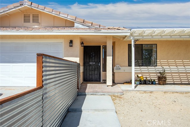 Detail Gallery Image 1 of 41 For 5750 Hall Ln, Twentynine Palms,  CA 92277 - 3 Beds | 2 Baths