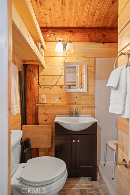 Detail Gallery Image 16 of 40 For 15916 Zurich Way, –,  CA 93222 - 0 Beds | 2 Baths