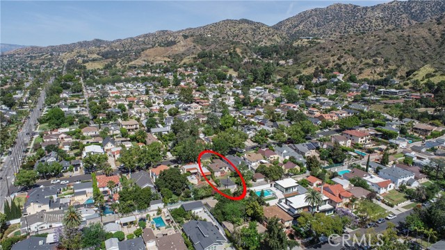 Detail Gallery Image 27 of 28 For 1030 E San Jose, Burbank,  CA 91501 - 3 Beds | 2 Baths