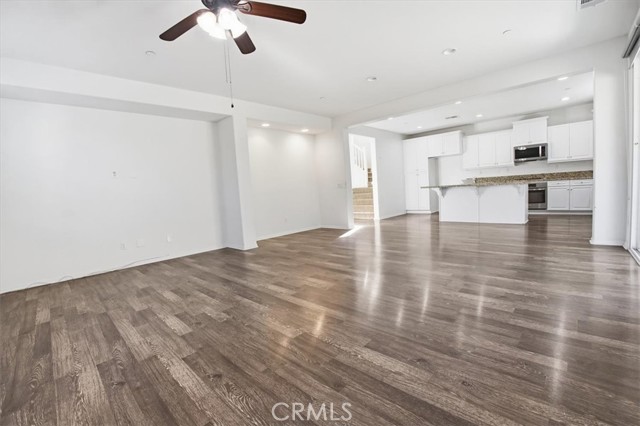 Detail Gallery Image 5 of 44 For 7165 Mystic Cloud, Corona,  CA 92880 - 3 Beds | 2/1 Baths