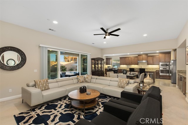 Detail Gallery Image 9 of 42 For 35996 Chagall Ln, Palm Desert,  CA 92211 - 5 Beds | 4 Baths