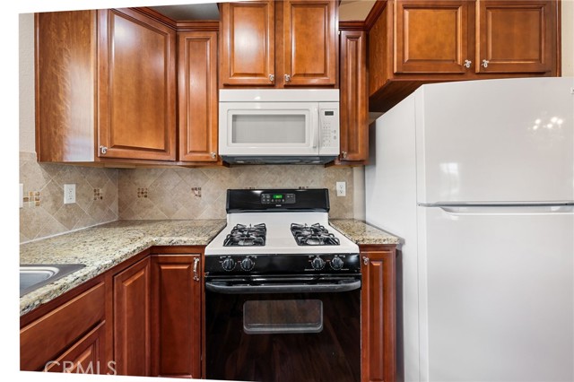 15111 Pipeline Avenue, Chino Hills CA: https://media.crmls.org/medias/dbcfab66-c961-4f7b-aec9-c3581ff29216.jpg
