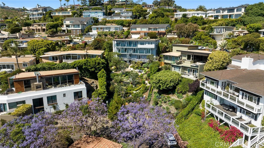 905 Canyon View Drive