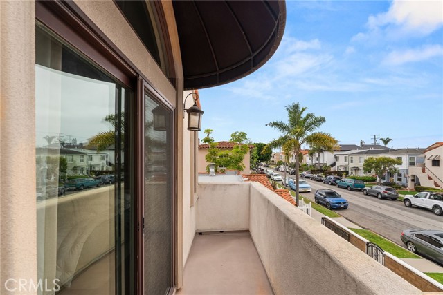 Detail Gallery Image 31 of 47 For 236 Granada Ave, Long Beach,  CA 90803 - 2 Beds | 2 Baths