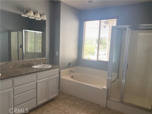 Detail Gallery Image 10 of 12 For 26361 Flaxleaf Dr, Menifee,  CA 92584 - 4 Beds | 2/1 Baths