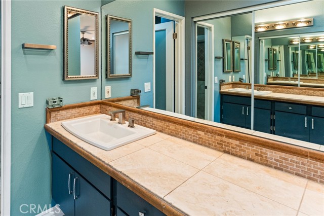 Detail Gallery Image 28 of 33 For 14870 Stonehedge Ln, Westminster,  CA 92683 - 2 Beds | 2 Baths