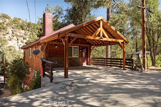 32784 Richmond Drive, Running Springs CA: https://media.crmls.org/medias/dbd444a2-dae6-48d3-adad-82da936df6d6.jpg