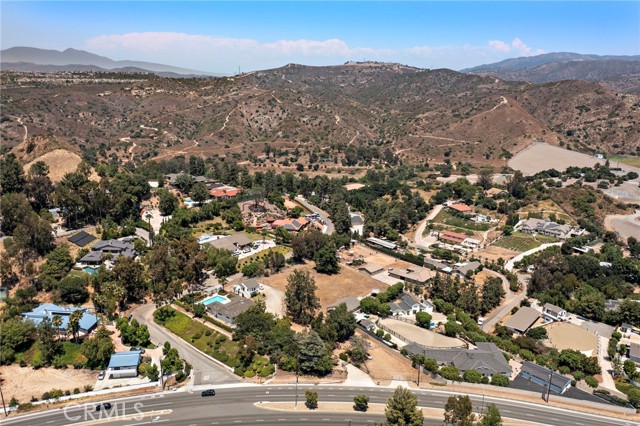 Detail Gallery Image 9 of 68 For 7603 E Santiago Canyon Rd, Orange,  CA 92869 - 4 Beds | 2/1 Baths