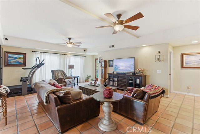 Detail Gallery Image 10 of 75 For 692 Shamrock, Pismo Beach,  CA 93449 - 4 Beds | 3 Baths