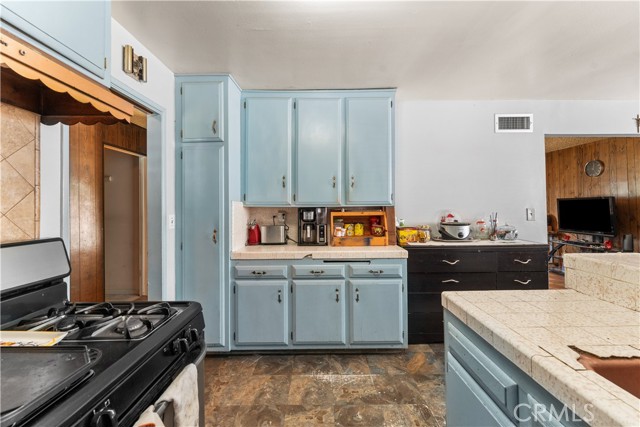 Detail Gallery Image 10 of 41 For 13525 Simshaw, Sylmar,  CA 91342 - 3 Beds | 2 Baths