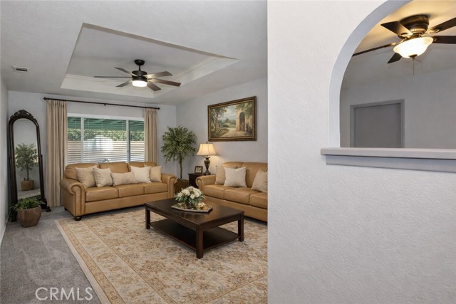 Detail Gallery Image 6 of 43 For 1584 Buckeye St, Highland,  CA 92346 - 4 Beds | 2 Baths
