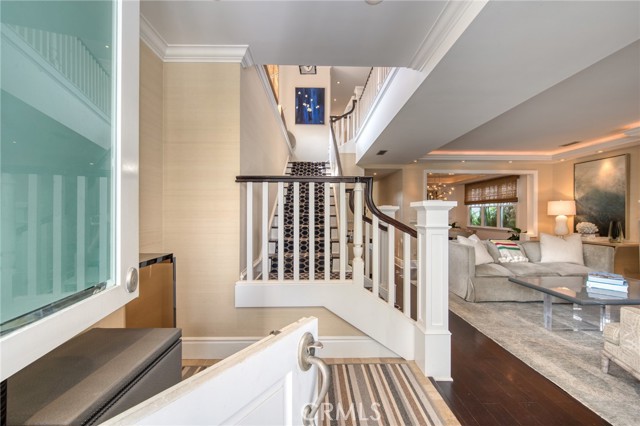 Detail Gallery Image 3 of 22 For 325 Poppy Ave, Corona Del Mar,  CA 92625 - 3 Beds | 2/1 Baths