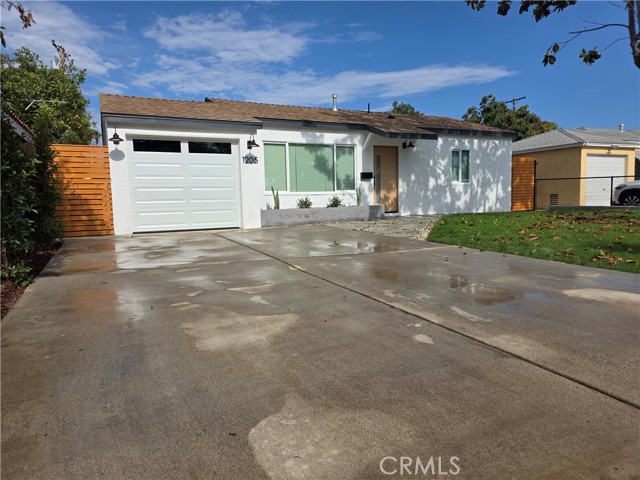 Detail Gallery Image 1 of 3 For 1205 English St, Santa Ana,  CA 92703 - 3 Beds | 2 Baths