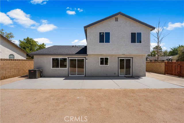 45119 Watford Avenue, Lancaster CA: https://media.crmls.org/medias/dbd69817-eb08-4447-acc4-90f470e48c0e.jpg