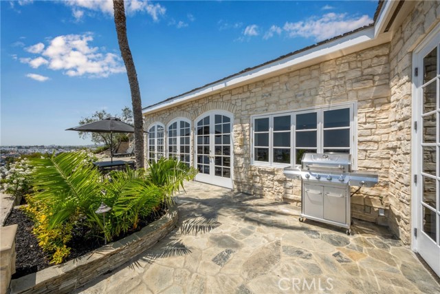 Detail Gallery Image 21 of 51 For 1541 Dolphin, Corona Del Mar,  CA 92625 - 3 Beds | 3/1 Baths