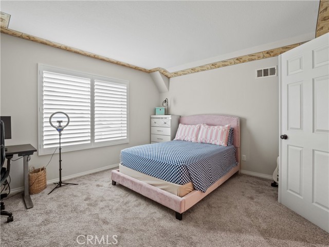 Detail Gallery Image 24 of 39 For 28532 Agajanian, Saugus,  CA 91390 - 4 Beds | 3 Baths