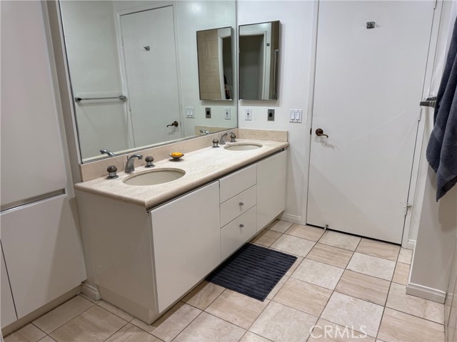Detail Gallery Image 28 of 38 For 850 E Ocean Bld #B3,  Long Beach,  CA 90802 - 2 Beds | 2/1 Baths