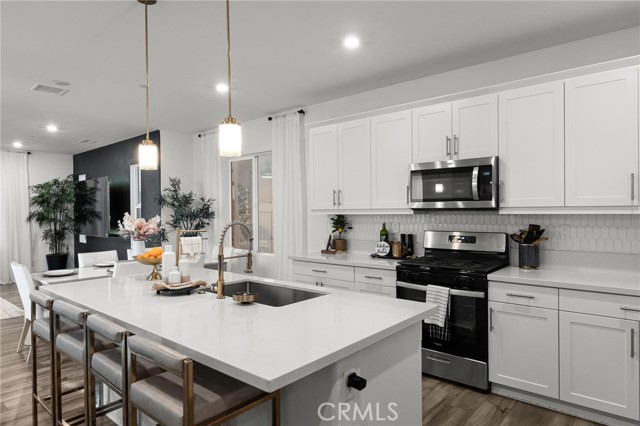 Detail Gallery Image 11 of 41 For 352 Alice, Rialto,  CA 92376 - 4 Beds | 3/1 Baths