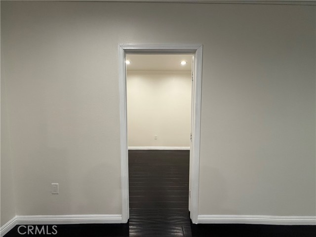 Detail Gallery Image 8 of 30 For 332 S Virgil #201,  Los Angeles,  CA 90020 - 3 Beds | 2 Baths