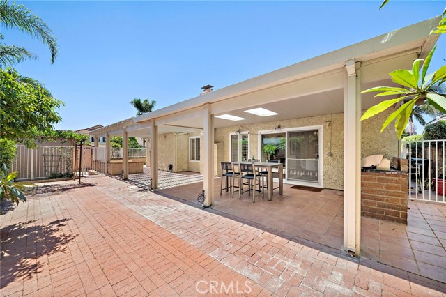 19352 Sailwind Lane, Huntington Beach CA: https://media.crmls.org/medias/dbd916c8-a7fe-4e4d-9837-9671a8d53357.jpg