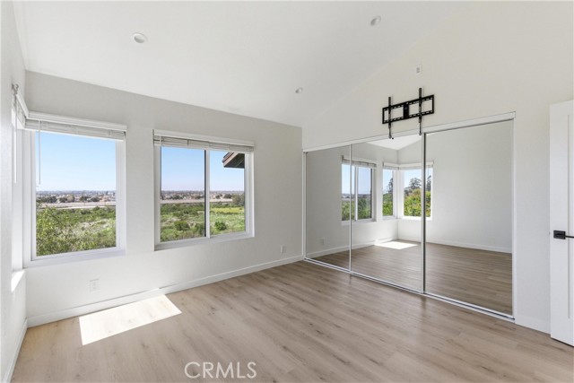 Detail Gallery Image 22 of 41 For 1095 Mesa Bluff, Costa Mesa,  CA 92627 - 2 Beds | 2/1 Baths