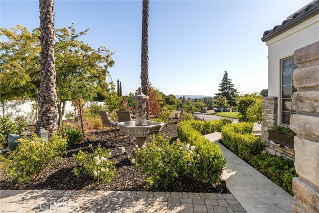 Detail Gallery Image 9 of 73 For 925 Osos Way, Paso Robles,  CA 93446 - 3 Beds | 2/1 Baths