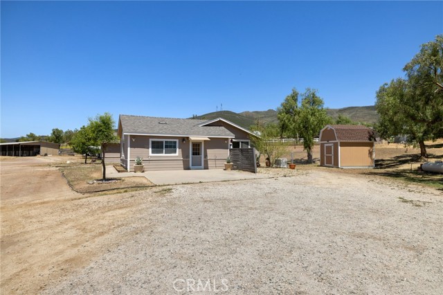 Detail Gallery Image 2 of 63 For 9259 Sierra Hwy, Agua Dulce,  CA 91390 - 4 Beds | 4 Baths