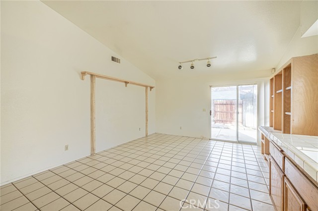 Detail Gallery Image 11 of 30 For 2153 Scott Ave, Palmdale,  CA 93550 - 3 Beds | 2 Baths