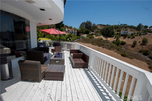 70 Dapplegray Road, Bell Canyon CA: https://media.crmls.org/medias/dbdc1803-920f-48d7-a0e5-8fc6a5a7d9e9.jpg
