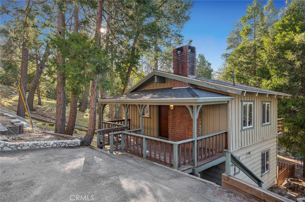 1602 Moon Drive