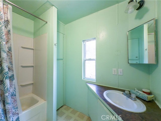 Detail Gallery Image 21 of 56 For 40882 Jean Rd, Oakhurst,  CA 93644 - 2 Beds | 2 Baths