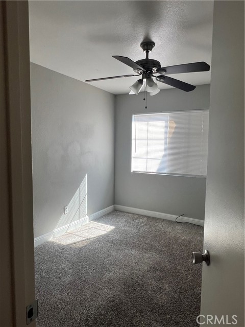 13224 Brighton Circle, Victorville CA: https://media.crmls.org/medias/dbdff79b-fd57-4a2b-97fe-af6bb8ea6a74.jpg