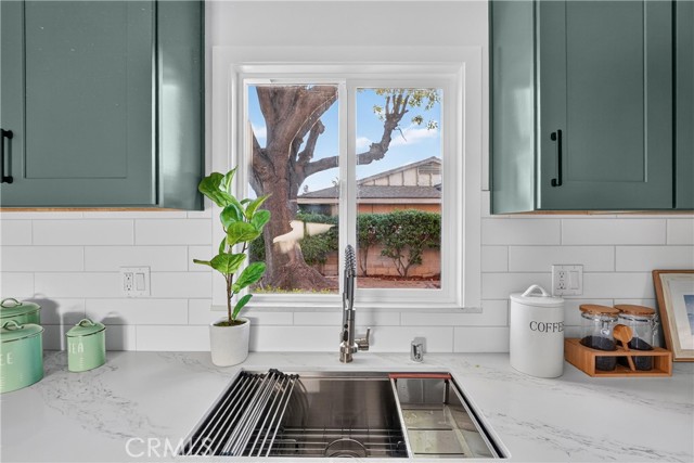 3412 North San Joaquin photo 26